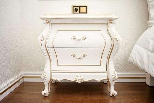 ヴィンテージなナイトテーブル