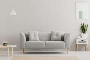 ニュートラルカラーやシルバーで壁をオシャレに!