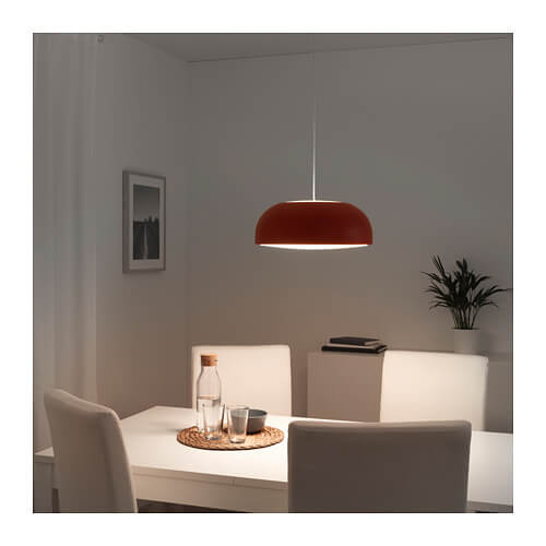 どんな部屋にも合うIKEAのランプ