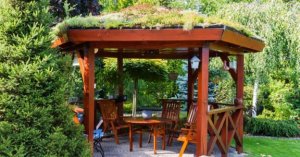 夏 ウッドデッキ 庭