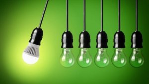 LED電球 長所 歴史