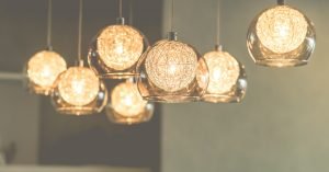 ガーランドライトを使ってロマンティックな雰囲気に