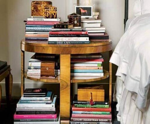 サイドテーブル