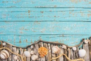 木製家具にエイジング加工を施そう