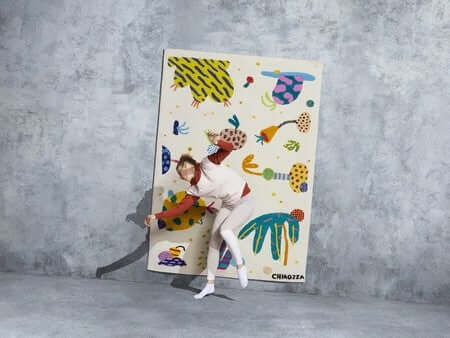 IKEAアートイベント:足元の芸術作品であるラグ チャオッザ