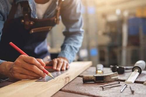 【日曜大工をやってみたい！】木材を使った作業にチャレンジ